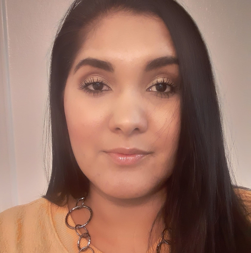 Meet your Posher, Angelica